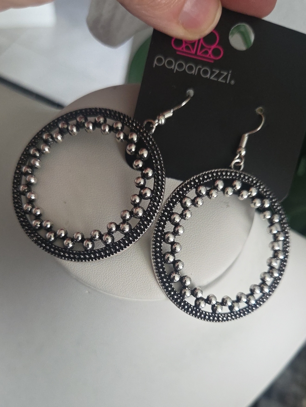 Paparazzi Gather Round Silver Earrings NWT